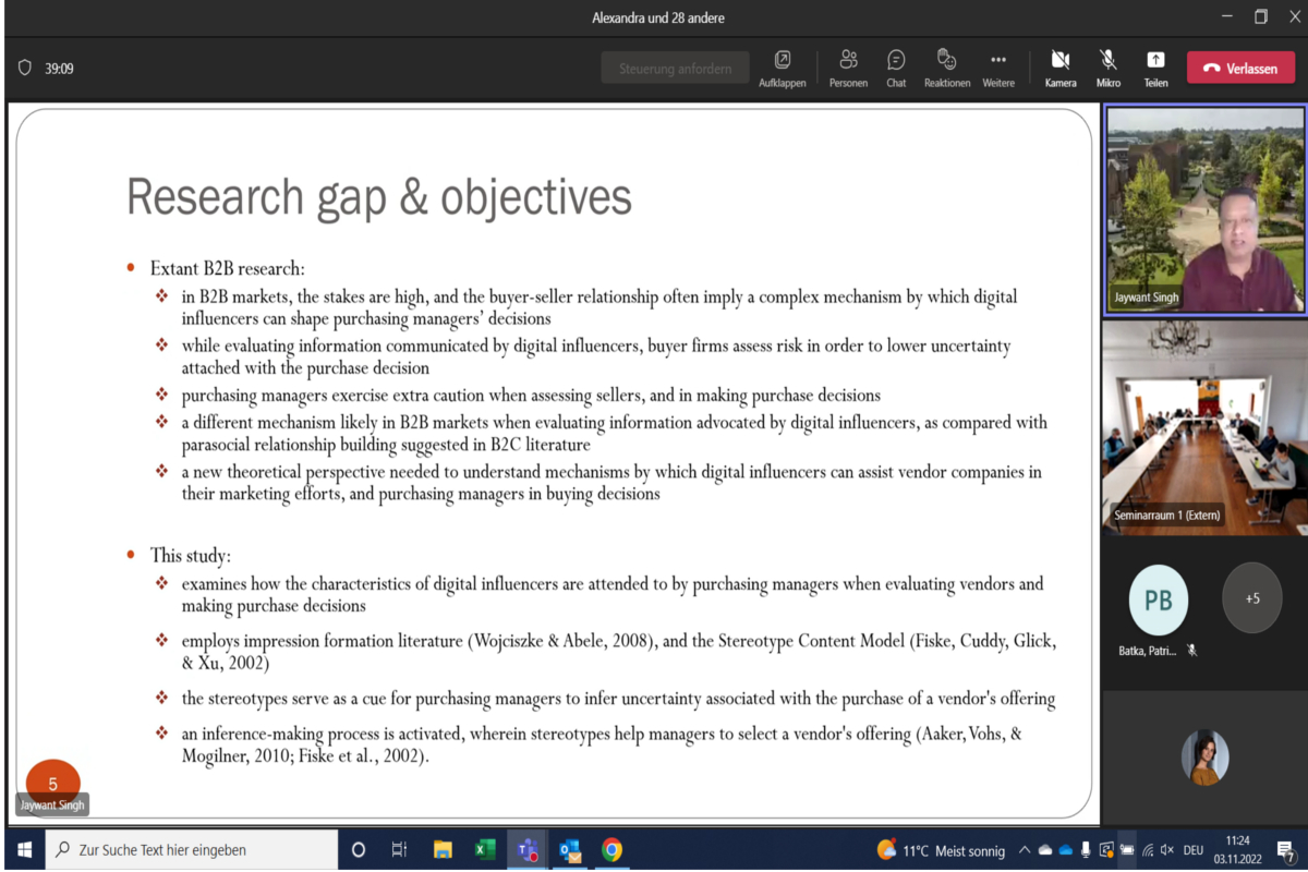 Screenshot eines Teams-Gesprächs des Forschungsseminars mit Jaywant Singh, es zeigt die Folie "Research gap& objectives".