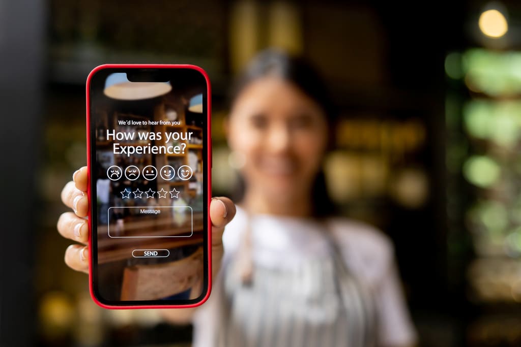 customer-experience-manager_1024x683